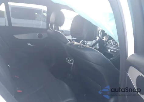 2020 Mercedes-Benz Glc 300 4Matic z USA, uszkodzony, nr VIN WDC0G8EB5LF687802